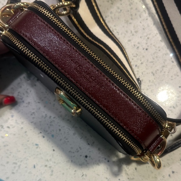 Marc Jacobs Colorblock Crossbody Bag with Gold Accents - Picture 7 of 8